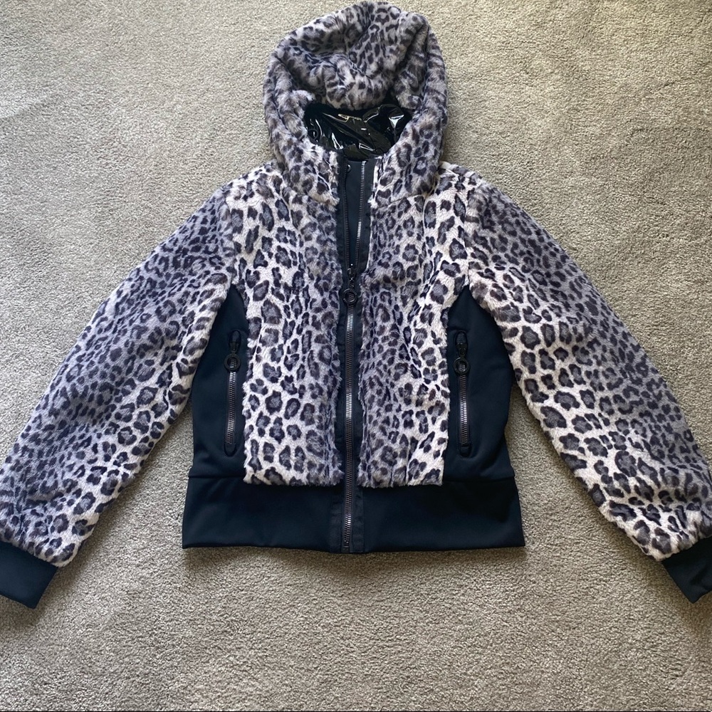 Goldbergh Sunna Ski Jacket Reversible in GREY tone - Picture 10 of 14